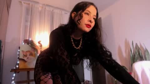 Mariana  online show from 12.18.25