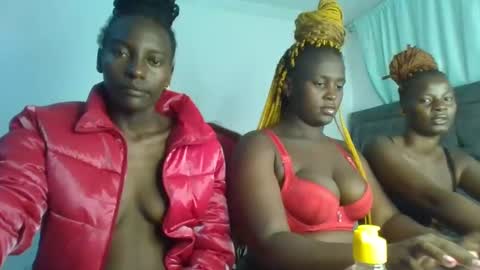 Snapshot of analeia_ chatting on 01.23.25 Analeia online show from 01.23.25