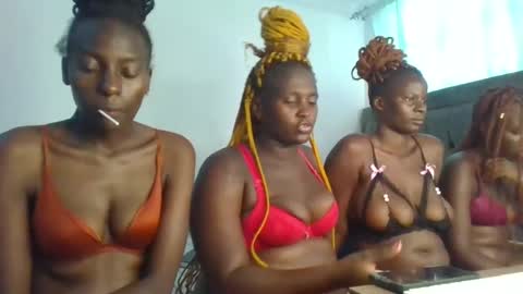 Snapshot of analeia_ chatting on 01.23.25 Analeia online show from 01.23.25