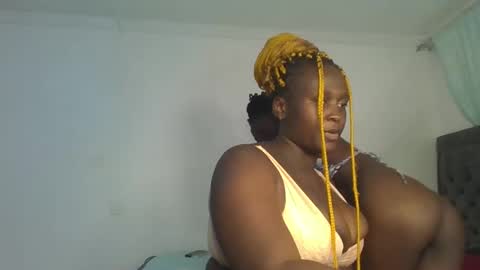 Snapshot of analeia_ chatting on 01.26.25 Analeia online show from 01.26.25