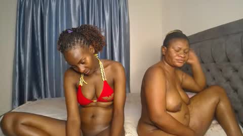 Snapshot of analeia_ chatting on 09.27.25 Analeia online show from 09.27.25