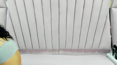 AbbyAndAntonela online show from 01.26.25