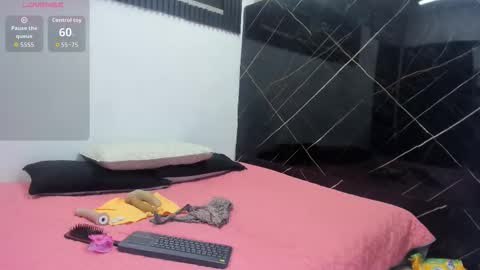 Analia smith online show from 10.26.25