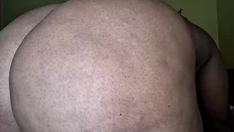 Snapshot of analock chatting on 09.09.25 Dotunga online show from 09.09.25