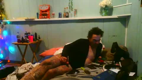 Snapshot of analwhore666 chatting on 11.01.25 kinkylilanalslut online show from 11.01.25