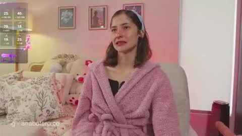 Ana Mara Botero online show from 09.22.25