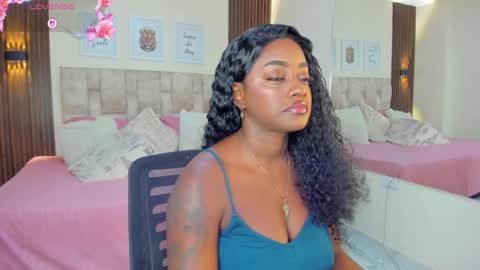 Snapshot of ananya_kay01 chatting on 10.22.25 A N A my connection hours are from 600 pm to 12 pm Colombian time online show from 10.22.25