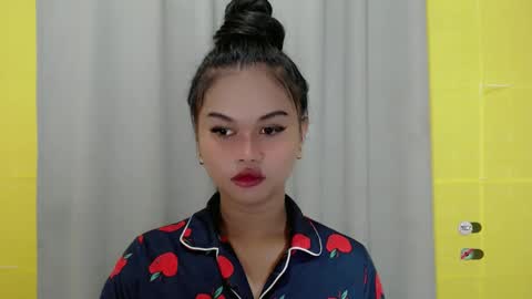 Snapshot of anaruru_ chatting on 01.12.25 ANA online show from 01.12.25