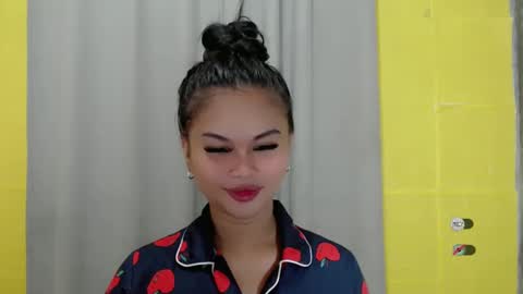 Snapshot of anaruru_ chatting on 01.15.25 ANA online show from 01.15.25