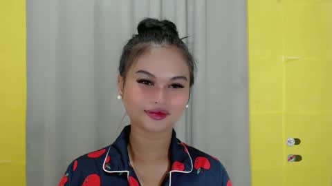 Snapshot of anaruru_ chatting on 01.15.25 ANA online show from 01.15.25