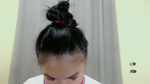 Snapshot of anaruru_ chatting on 02.20.25 ANA online show from 02.20.25