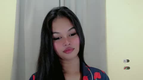 Snapshot of anaruru_ chatting on 03.07.25 ANA online show from 03.07.25