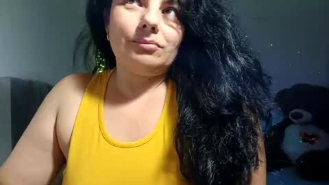 Snapshot of anaspark chatting on 11.28.25 Ana online show from 11.28.25