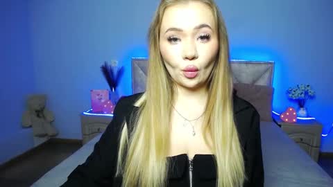 anastacyyellig online show from 01.25.25