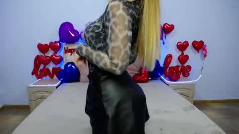 anastacyyellig online show from 02.03.25