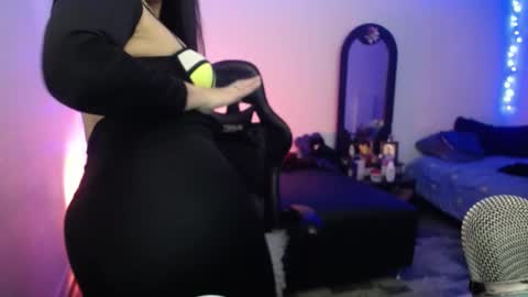 Jennyfer.... but u can say me Anastasia online show from 02.12.25