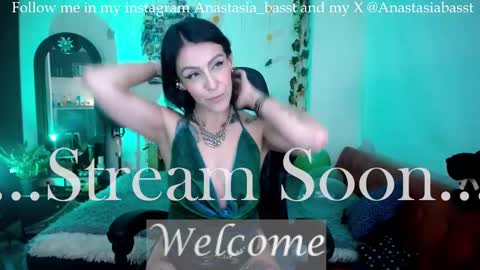Jennyfer.... but u can say me Anastasia online show from 03.06.25