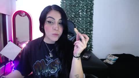 Jennyfer.... but u can say me Anastasia online show from 09.20.25