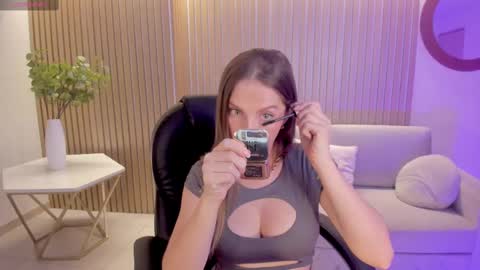 A N A S T A S I A  online show from 02.17.25