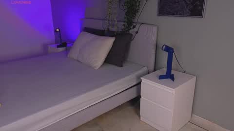 Kendra  online show from 03.13.26