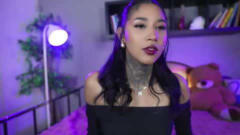 anaya_olyx online show from 10.10.25