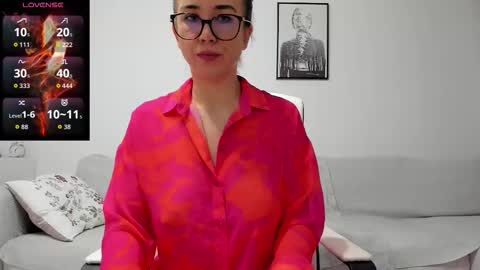 Snapshot of anayscaandy chatting on 10.16.25 Andreea online show from 10.16.25