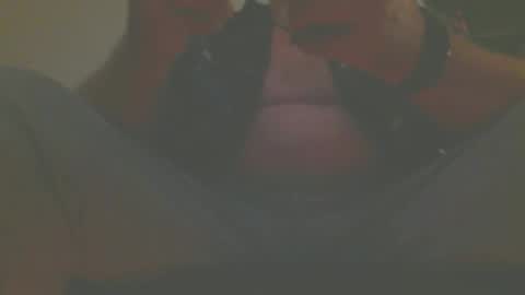 Snapshot of andionline chatting on 11.07.25 andreas online show from 11.07.25