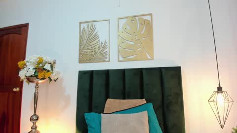 Snapshot of andracyruss chatting on 01.24.25 Andra Cyrus online show from 01.24.25