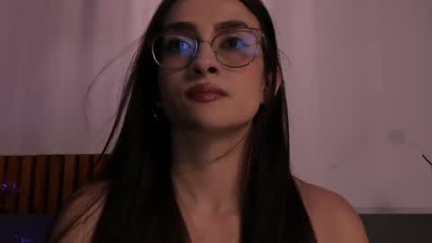 Andra Cyrus online show from 03.31.26