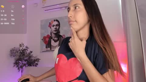 A l e online show from 12.23.24