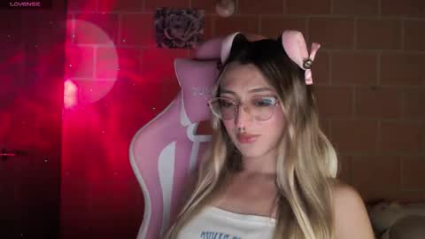 Andrea  online show from 09.09.25