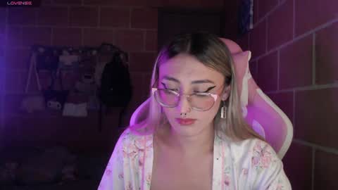 Andrea  online show from 07.18.26
