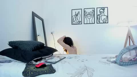 Andrea Cherry online show from 02.12.26