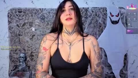 Snapshot of andrea_miller1 chatting on 10.29.25 Andrea online show from 10.29.25