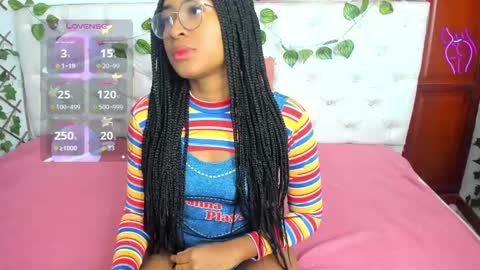 Naomi Andrea Daviss online show from 10.18.25