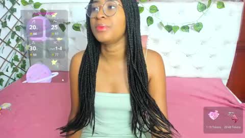 Naomi Andrea Daviss online show from 11.08.25