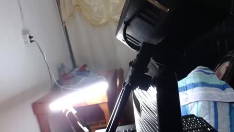 Snapshot of andreahot10 chatting on 10.14.25 andreahot10 online show from 10.14.25