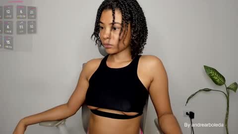 Snapshot of andrearboleda chatting on 03.04.25 Andrea online show from 03.04.25