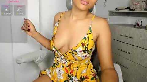 Snapshot of andrearboleda chatting on 11.01.25 Andrea online show from 11.01.25