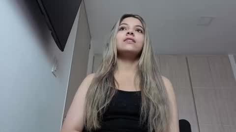 andreau 19 online show from 03.15.26