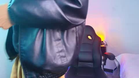 andreew_style_ online show from 03.23.26