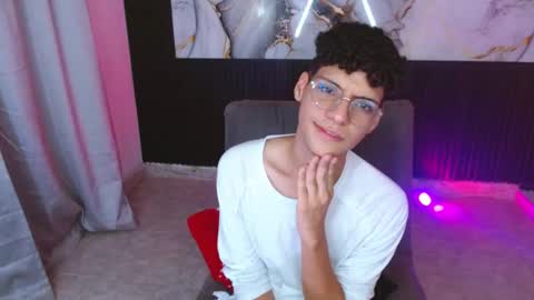 Andreh  online show from 11.28.25