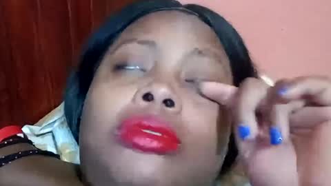 Snapshot of andreita_naughty chatting on 06.18.26 Andrea online show from 06.18.26