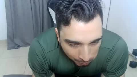 andres180950734 online show from 11.21.25