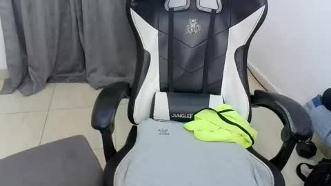 andres180950734 online show from 01.17.26