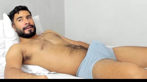 Snapshot of andres_cortes5 chatting on 06.30.26 ANDRES CORTES online show from 06.30.26