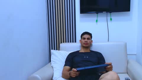 Snapshot of andres_stud chatting on 02.22.26 andres_stud online show from 02.22.26