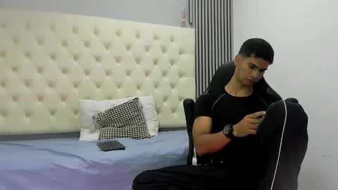 Snapshot of andres_stud chatting on 03.04.26 andres_stud online show from 03.04.26