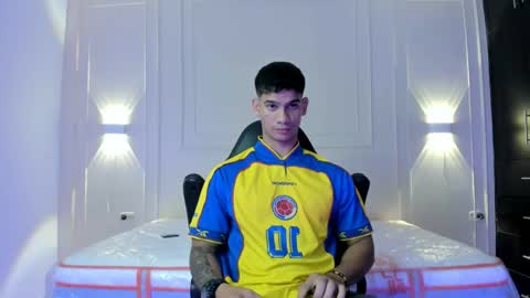 andres_stud online show from 06.18.26