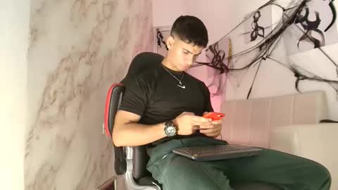 Snapshot of andres_stud777 chatting on 10.26.25 ANDRES online show from 10.26.25